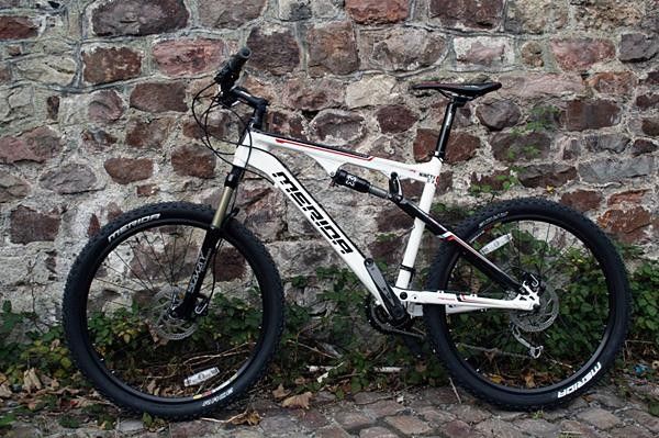 The Merida Ninety-Six HFS 1000-D in all her glory.