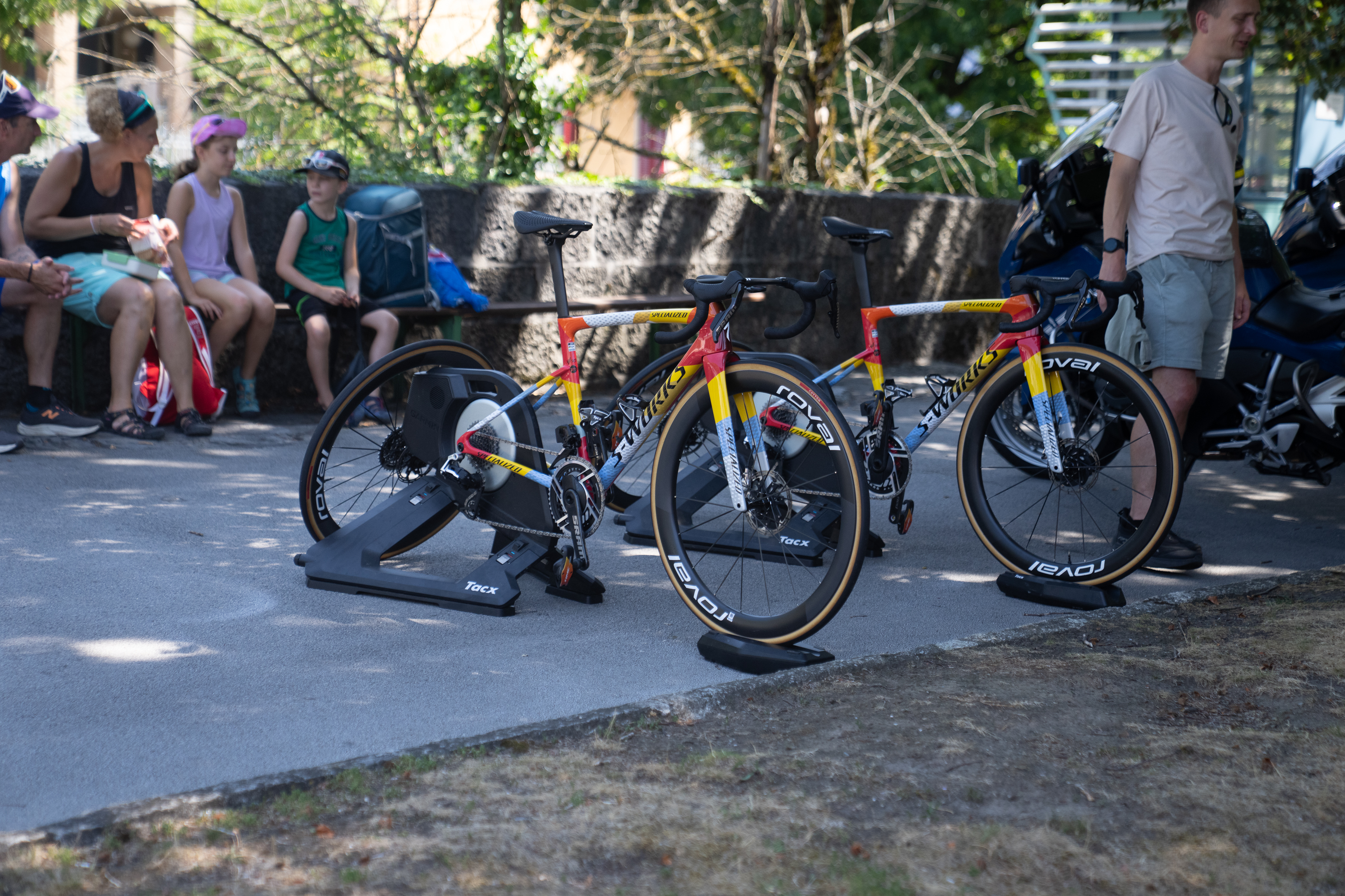 SD Worx's custom painted specialized tarmac at tour de france femmes