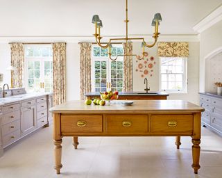 Decorative kitchen with patterned window treatment