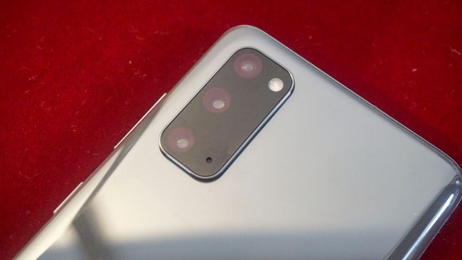 s20 vs s10 lite camera