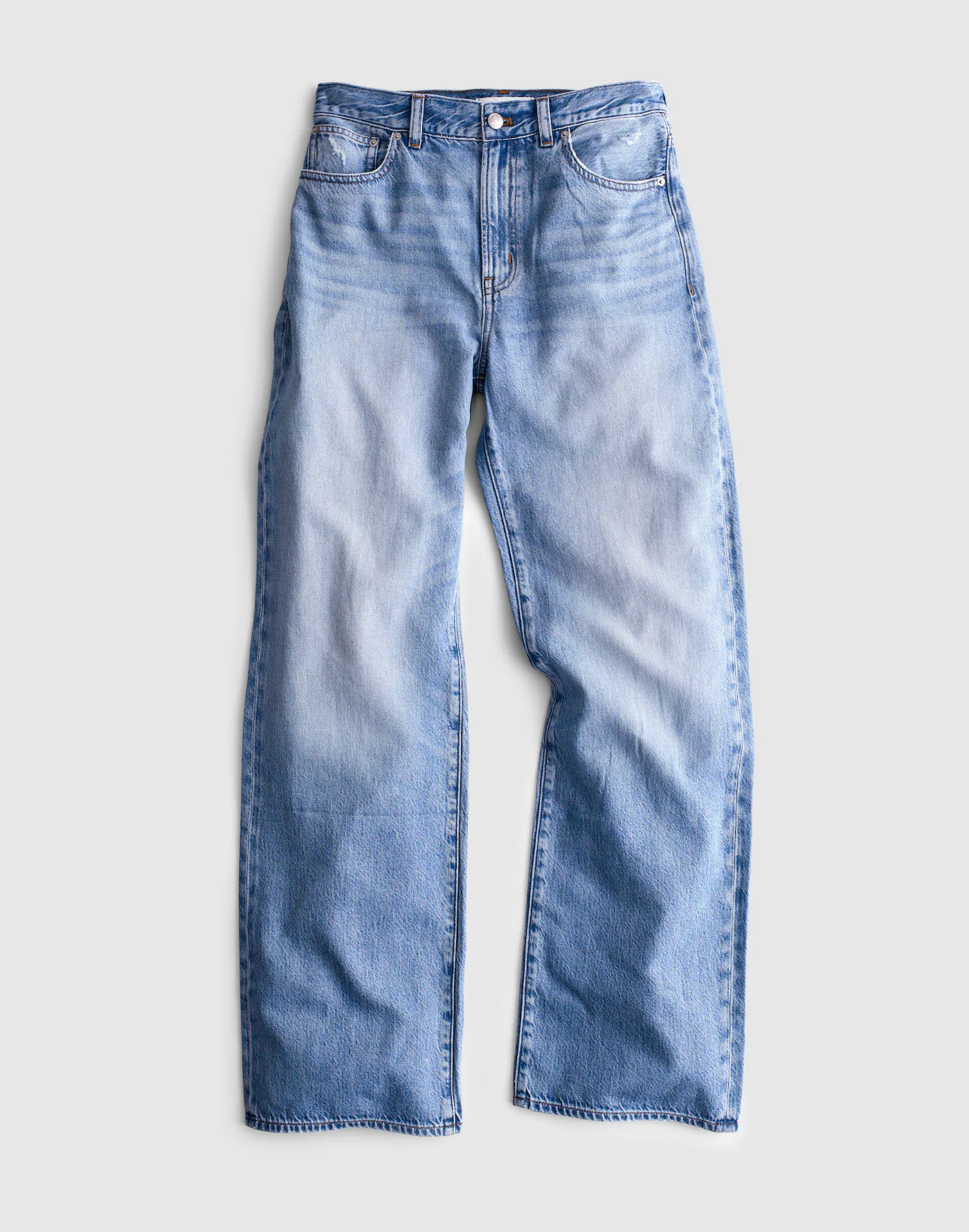 The Perfect Vintage Wide-Leg Jean in Airy Denim