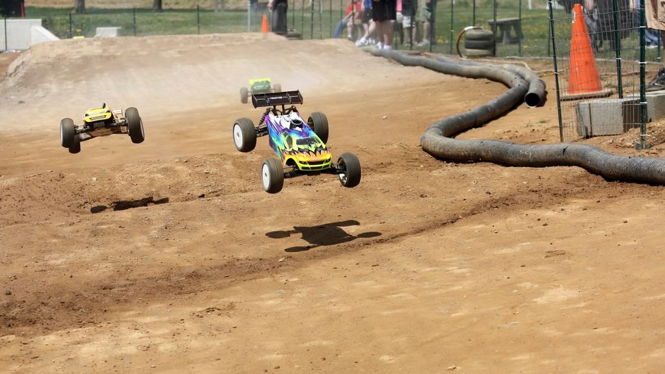 rc car on track