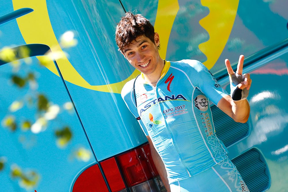 Astana's Diego Rosa relaxes during the Tour's second rest day