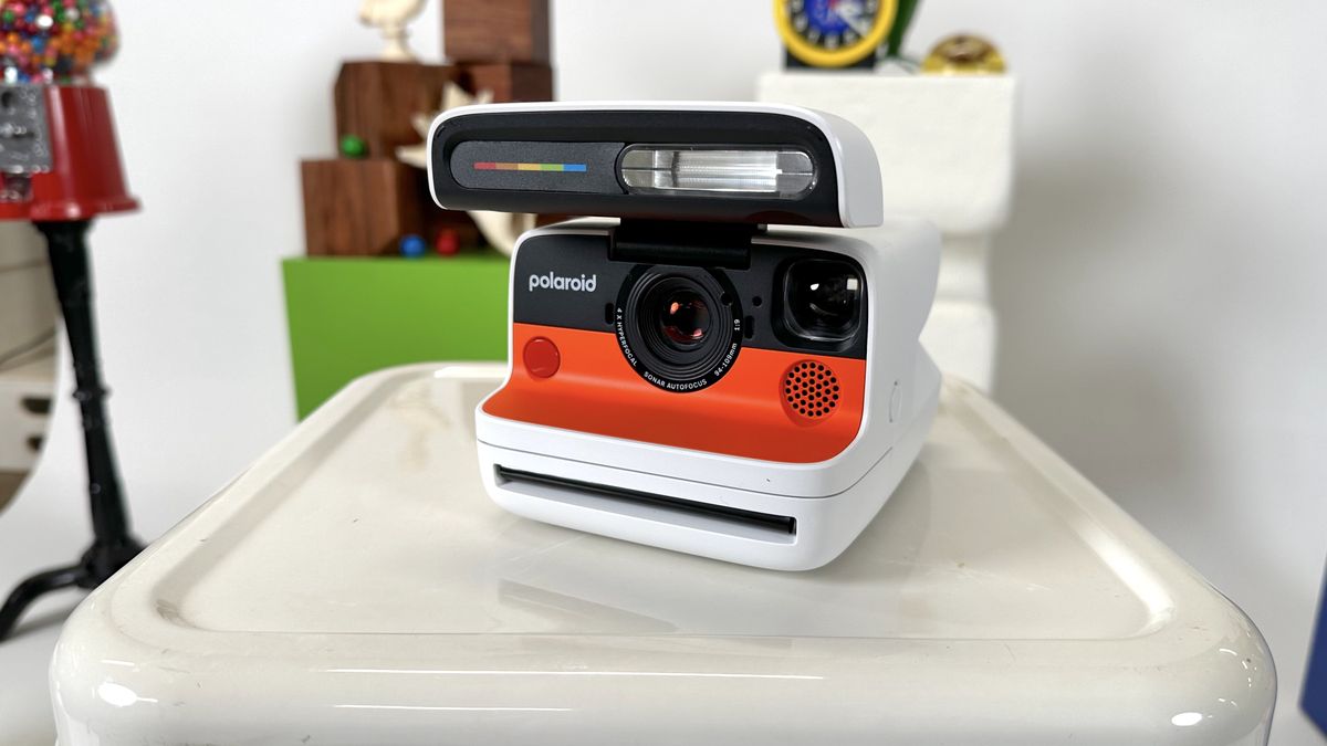 Polaroid Flip