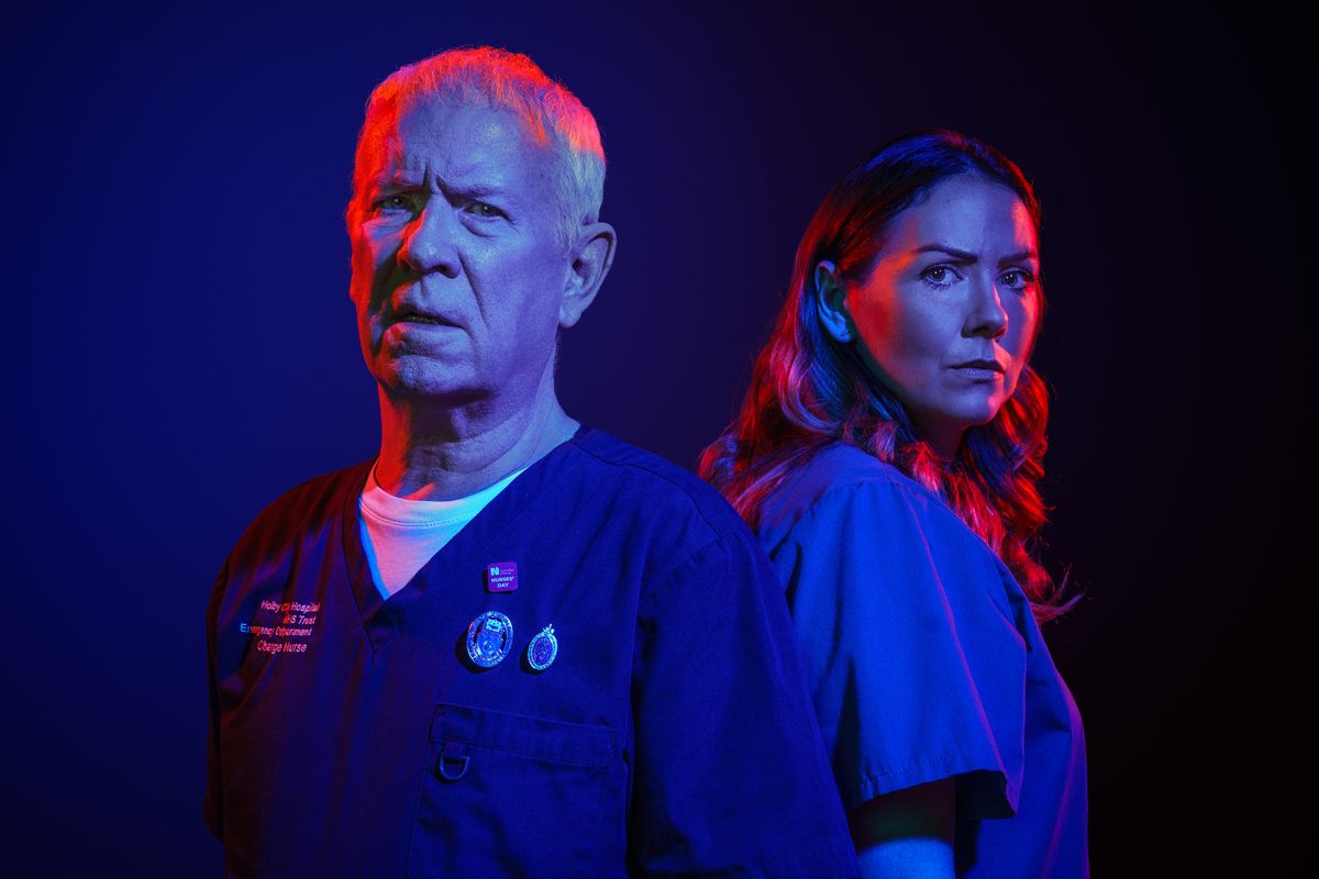 Casualty&#039;s Charlie Fairhead and Stevie Nash in dramatic pose. 