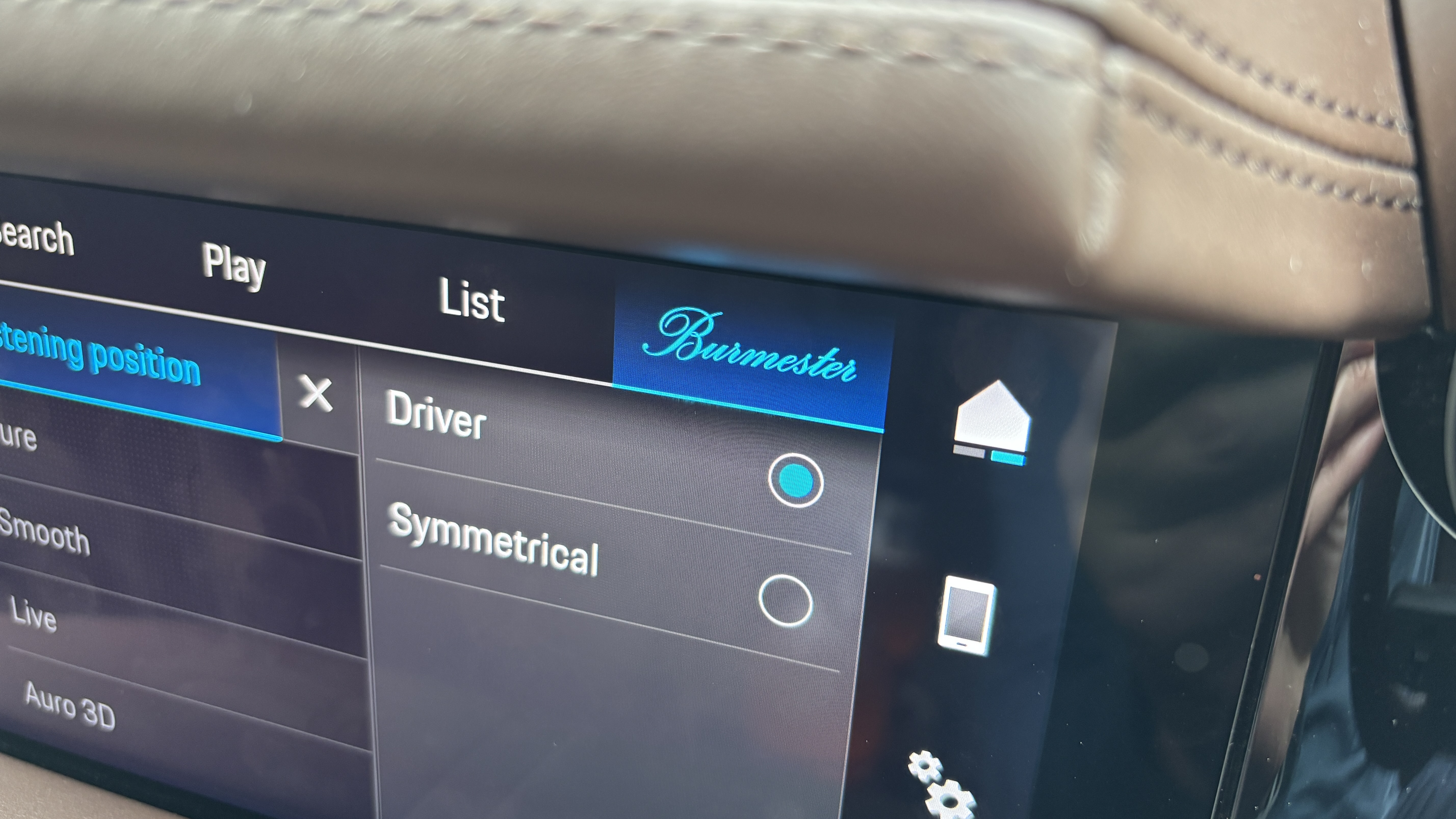 Driver and symmetrical sound options on a Porsche Taycan's display