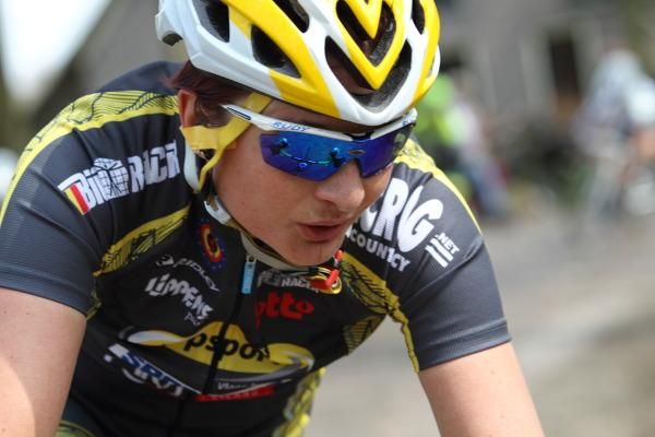 Topsport Vlaanderen 2012's Grace Verbeke sees her handlebars and the smooth pave of Orvelte