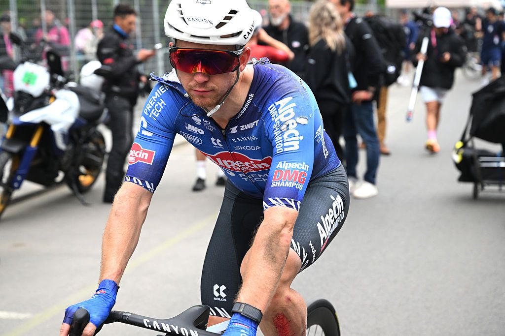Dylan Groenewegen and Kaden Groves crash as footed barriers and narrow finish cause huge, high-speed pile-up on Giro d'Italia opening stage