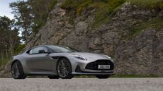 Aston Martin DB12