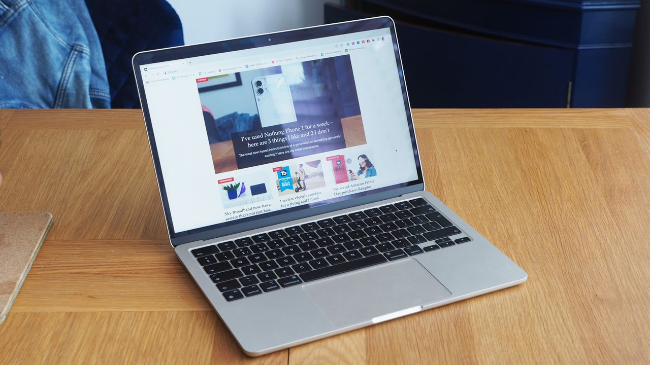 Apple MacBook Air M2 2022 review