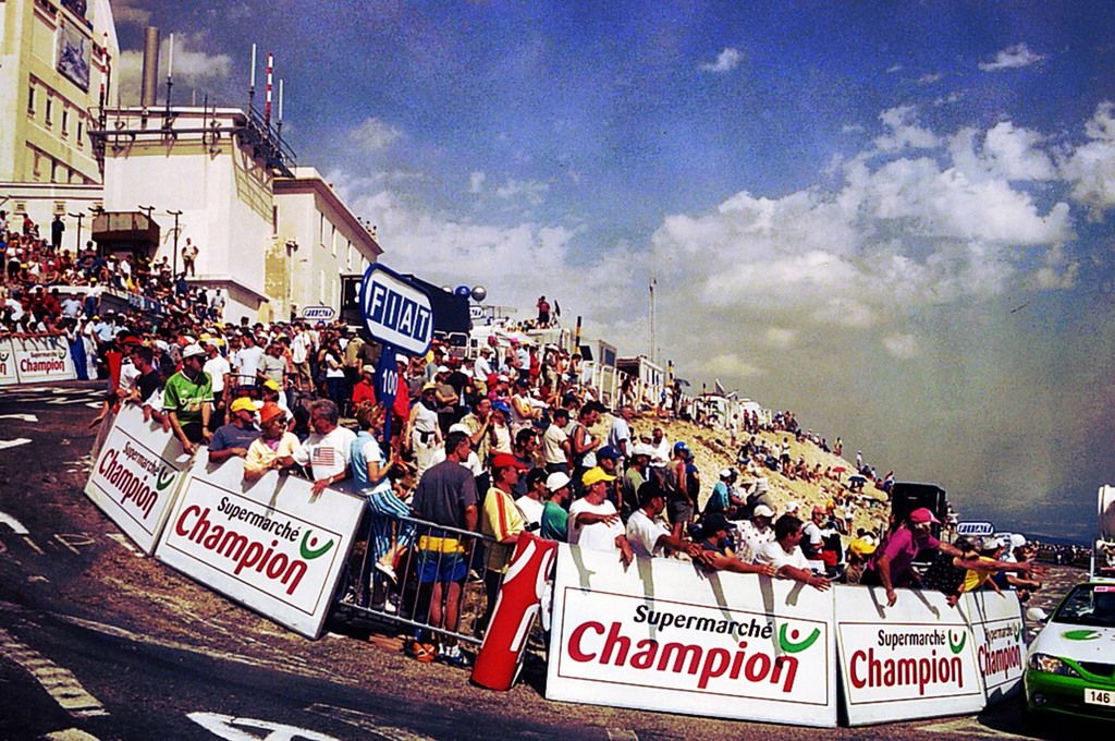 The final steep corner to the Mont Ventoux finish line