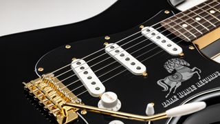 Fender Japan x Dark Horse Records