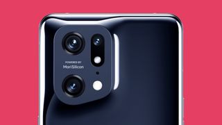 Oppo Find X5 Pro primer plano de su módulo de cámaras