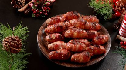 pigs in blankets sauce 1265581996