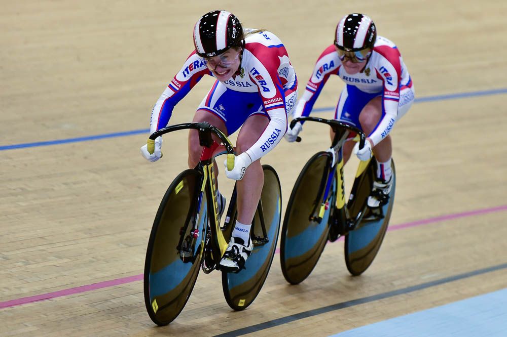 Anastasiia Voinova and Daria Shmeleva riding to gold in the team sprint
