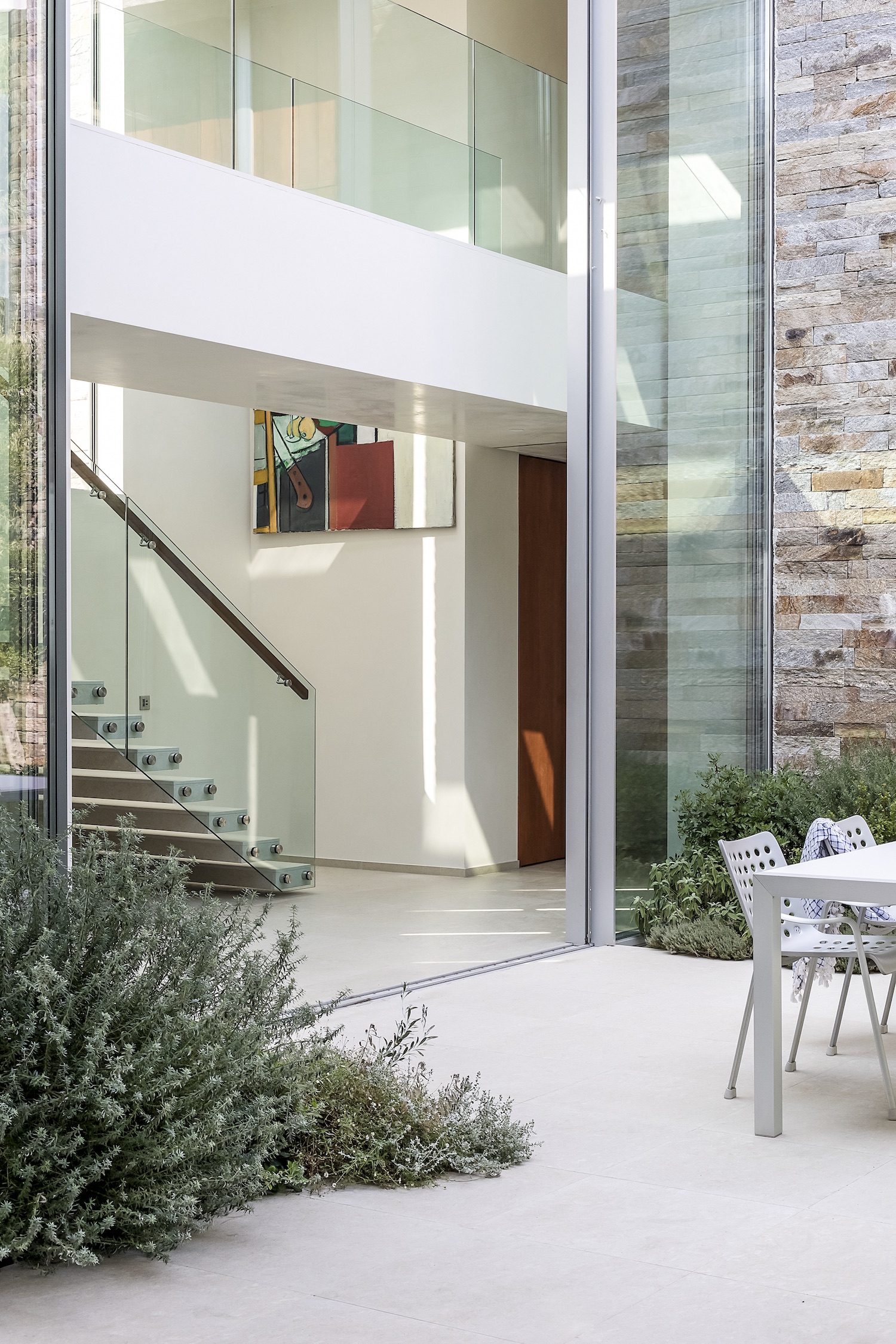 modern home in Provence
