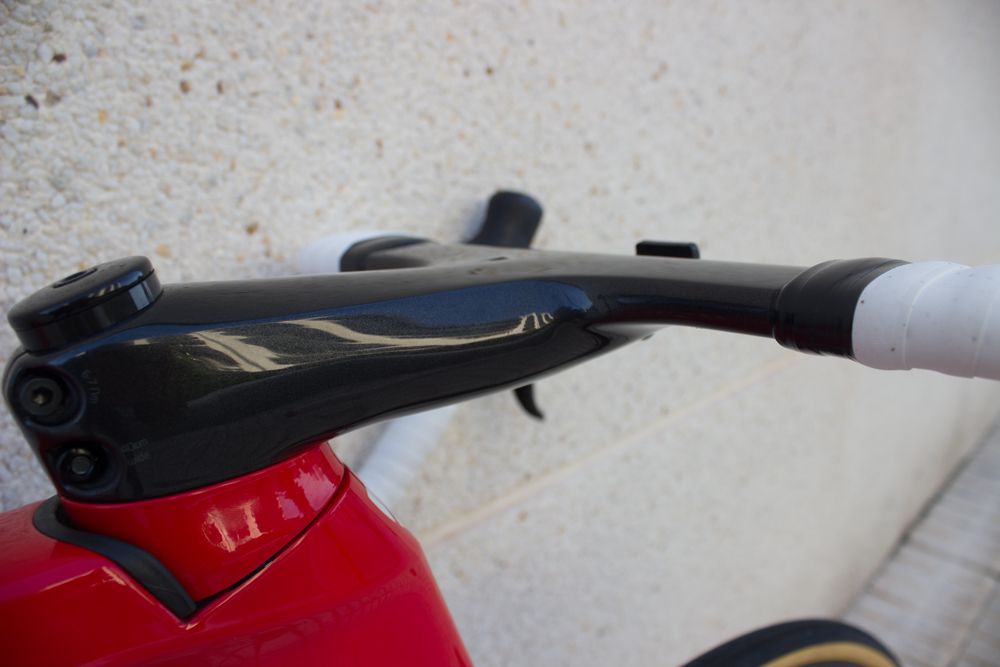 Madone XXX Integrated Bar/Stem, KVF profile, 40 x 140 -17 Anatomic (Team Issue) Bontager Blender Mount for SRM- PC8 Head Unit