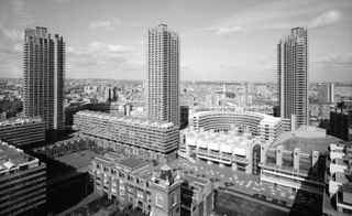 hero black and white aerial of The Barbican Estate1965-1976