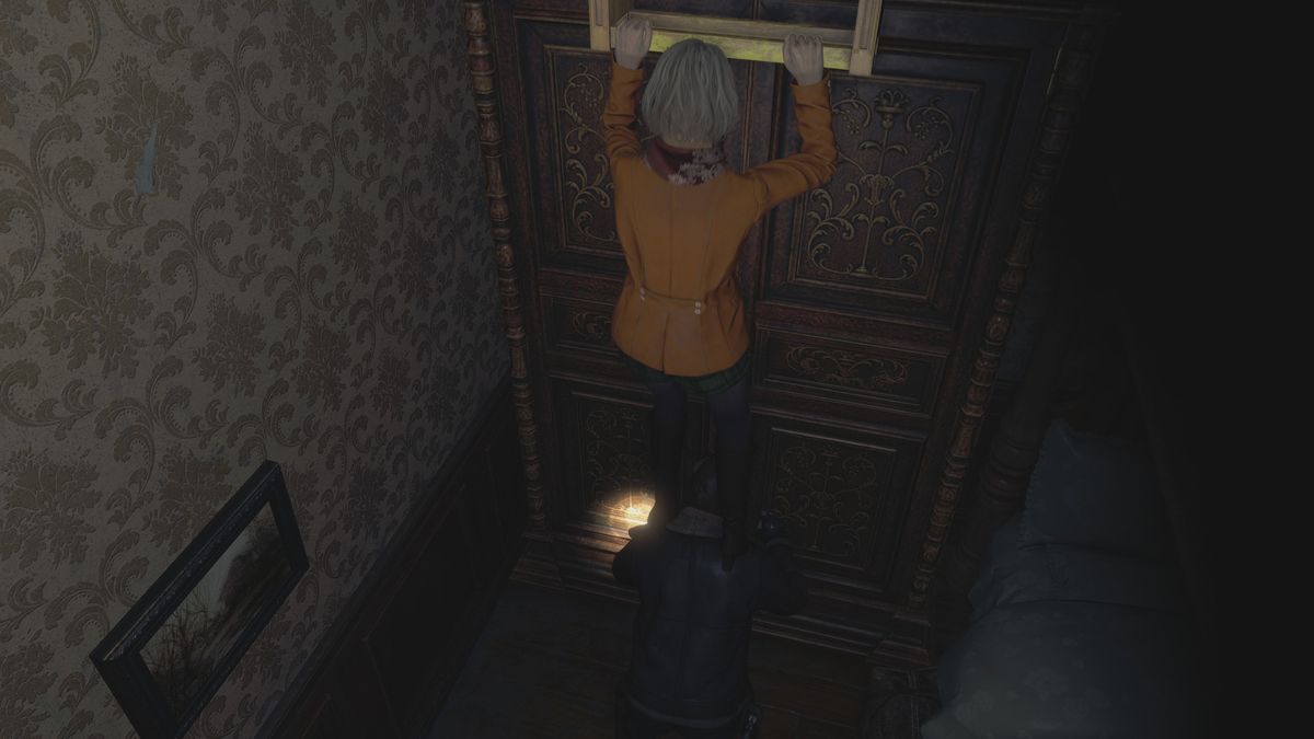 Resident Evil 4 Remake - helping Ashley into the attic