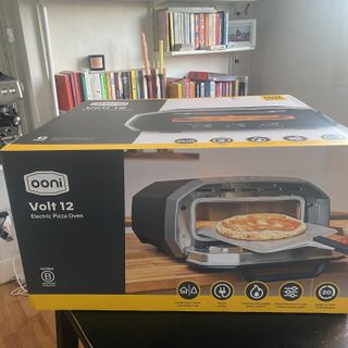 Testing the Ooni Volt Indoor pizza oven