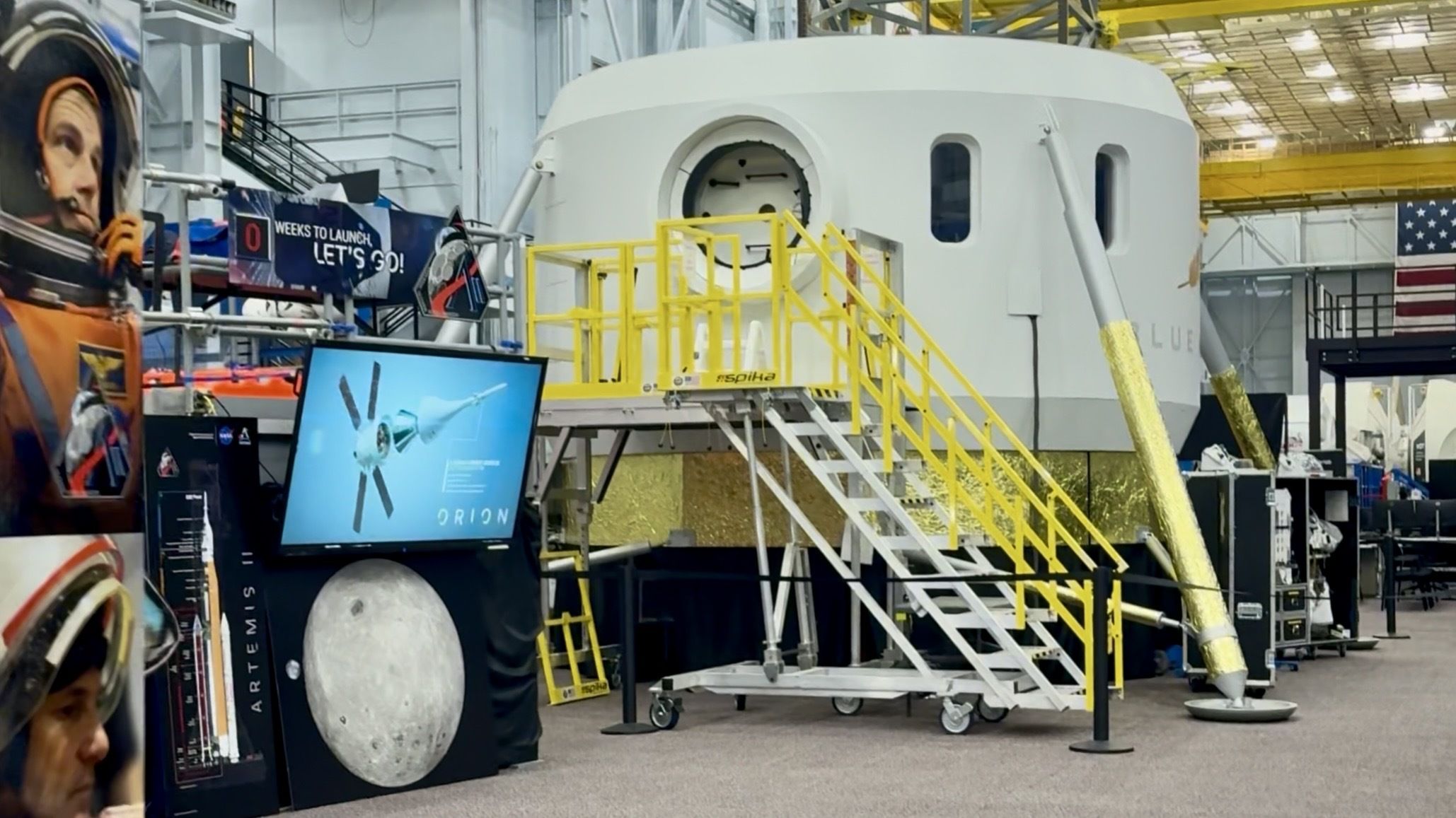 Blue Origin's Blue Moon Mockup at Johnson Space Center Prepares Artemis Crews for Lunar Landings