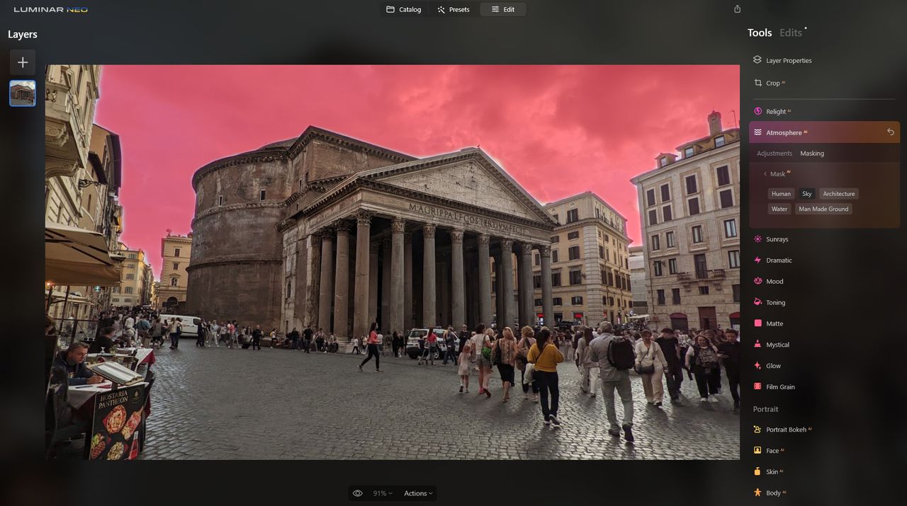Picture of Pantheon in Luminar Neo with sky highlighted via AI Masking