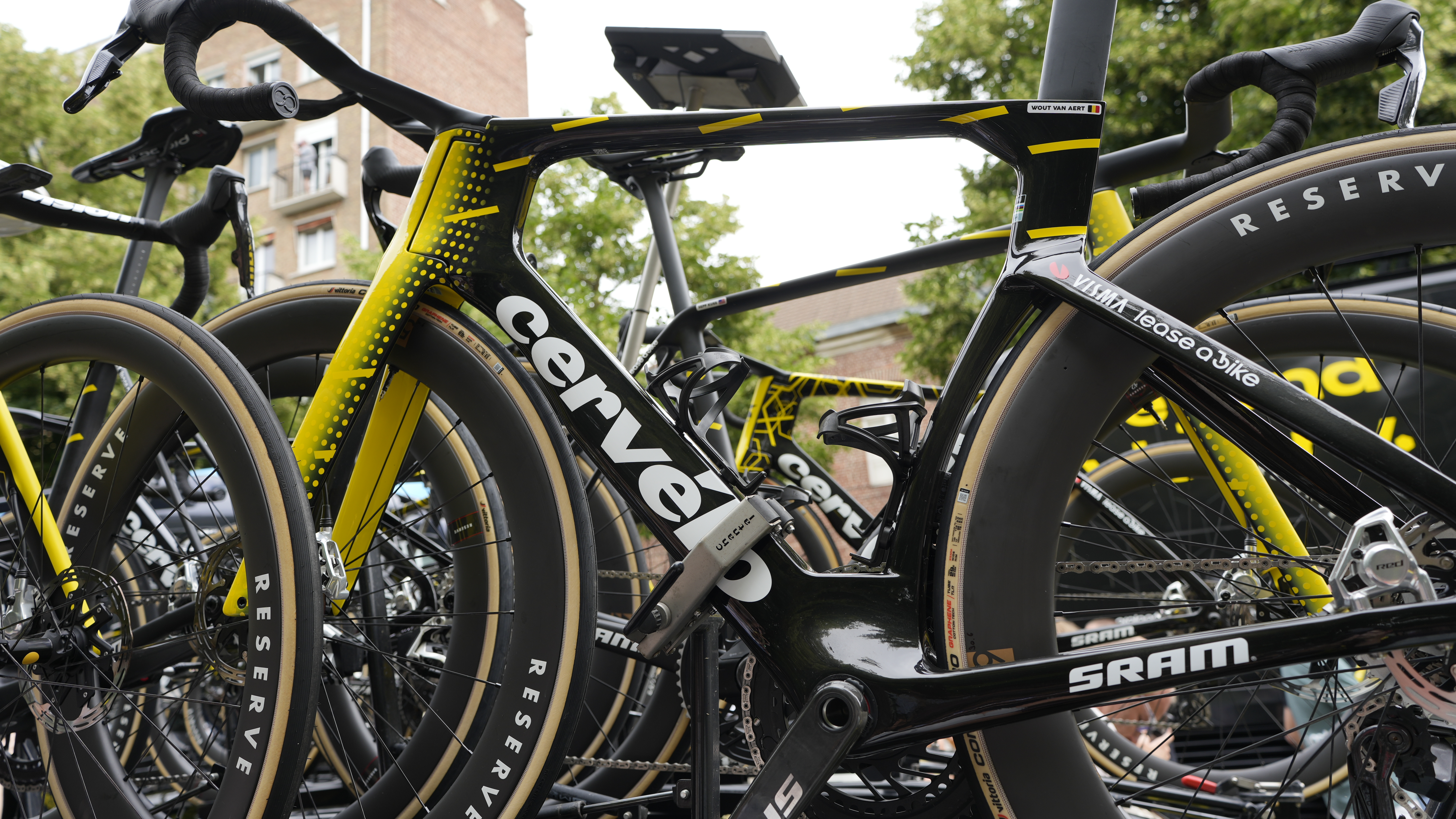 Cervelo S5 bikes on top of team car