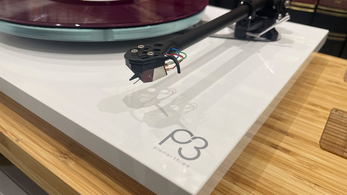 Rega Planar 3/Nd3 turntable package