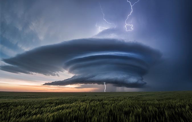 Anthony Spencer image of cloud and lightning