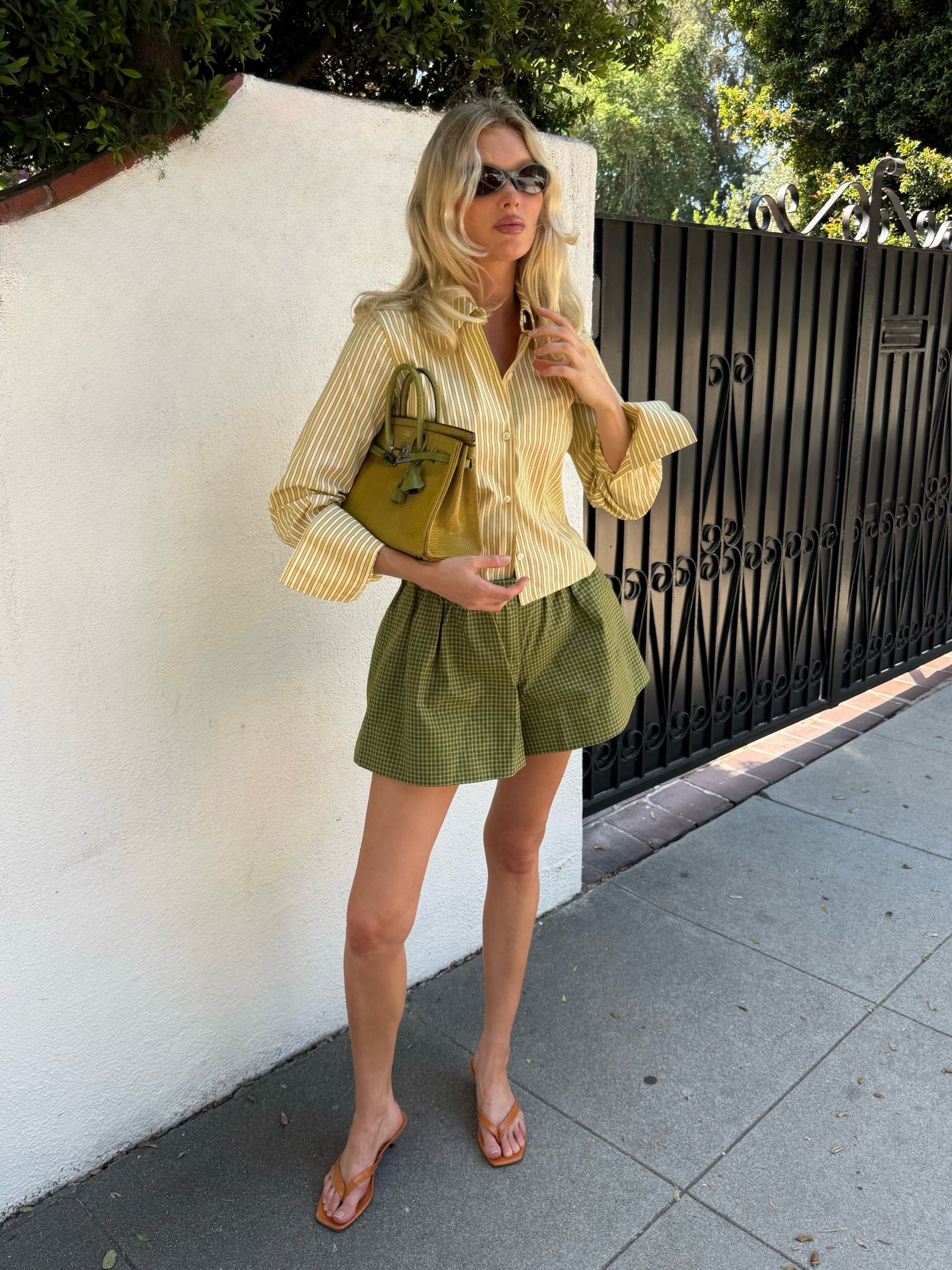 An image of a woman wearing voluminous shorts trend 2026