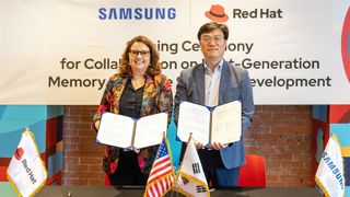 Samsung and Red Hat representatives meet to announce partnership