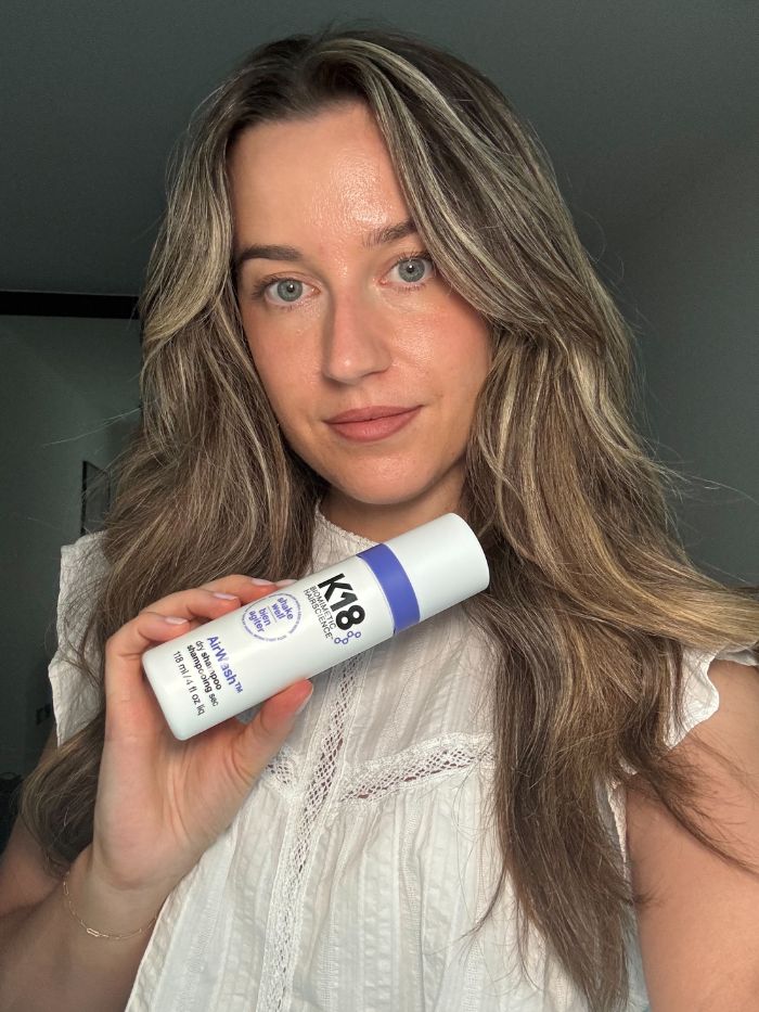 Deputy beauty editor Grace Lindsay testing the best dry shampoo mists