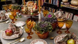 Martha Stewart thanksgiving table