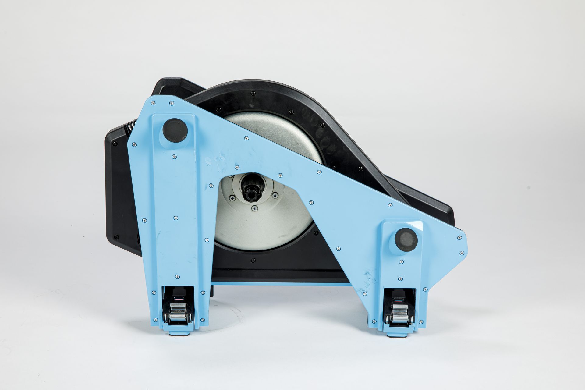 Tacx neo 2T legs folded