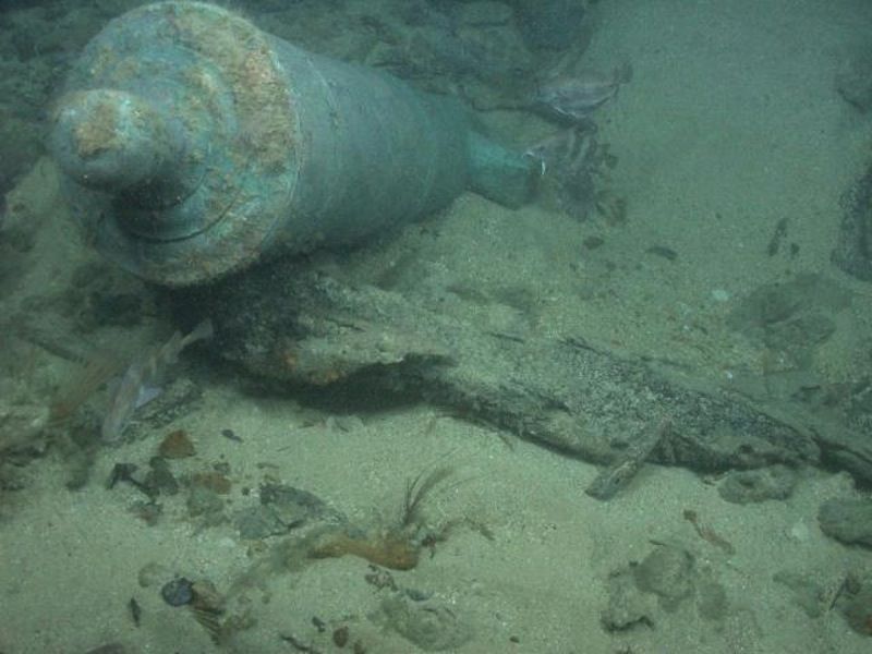 HMS Victory&#039;s Canon