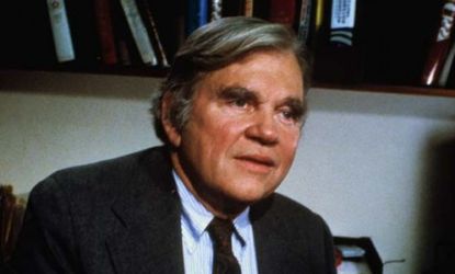 Andy Rooney at his "60 Minutes" desk in the 1980s