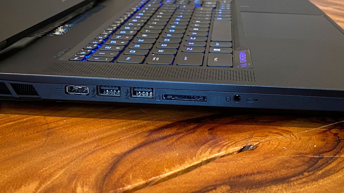MSI Titan GT77