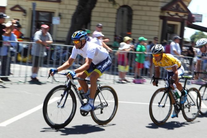 Cantwell continues to make the race easier for Caleb Ewan (BikeBug)
