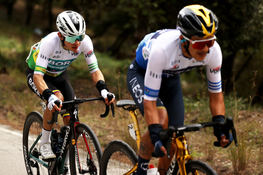 BARCELONA SPAIN MARCH 27 Sergio Andres Higuita Garcia of Colombia and Team Bora Hansgrohe green leader jersey competes during the 101st Volta Ciclista a Catalunya 2022 Stage 7 a 1387km stage from Barcelona to Barcelona VoltaCatalunya101 WorldTour on March 27 2022 in Barcelona Spain Photo by Gonzalo Arroyo MorenoGetty Images