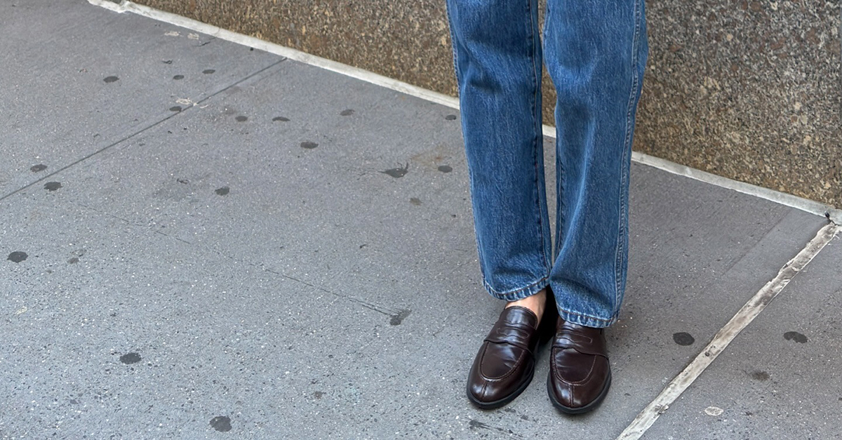 6 Classic Shoes Fashion People Are Wearing With Jeans in '25 | Who What Wear