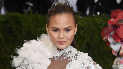 chrissy-teigen