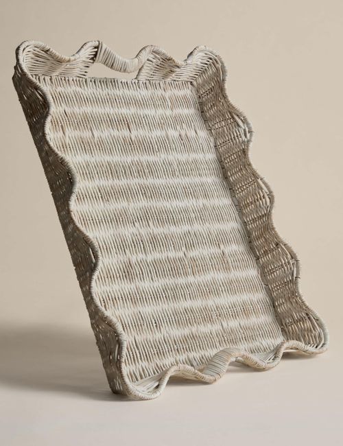 Rattan Scallop Tray