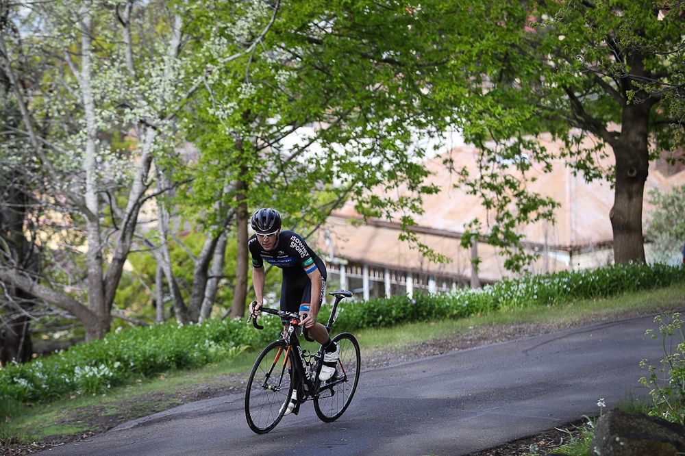 A rider climbs to the finish of the Tour of Tasmania prologue