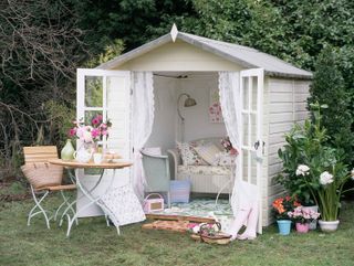 white she shed idea with country classic accessories in ditsy patterns