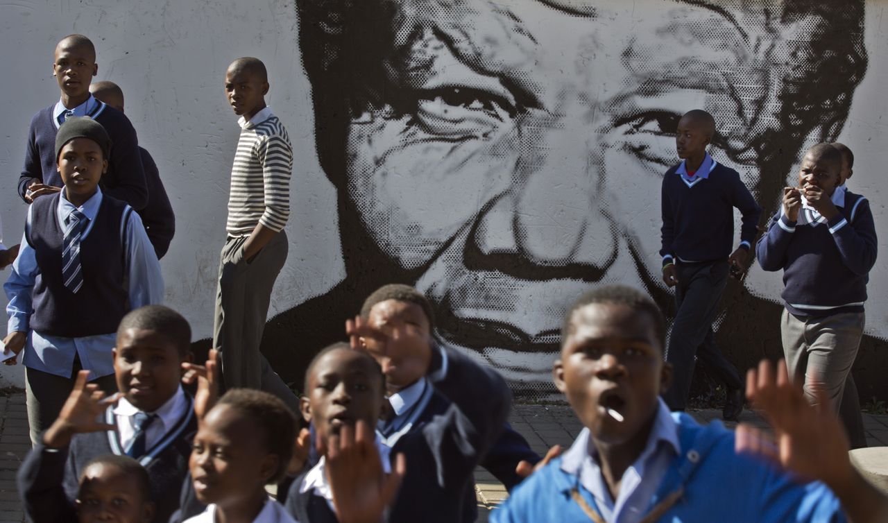 Students visit Nelson Mandela&amp;#039;s house in Johannesburg, in 2014. 