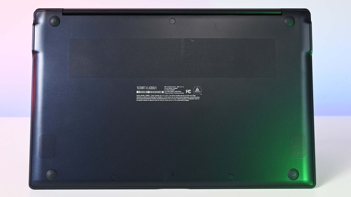 LG gram SuperSlim bottom vents.