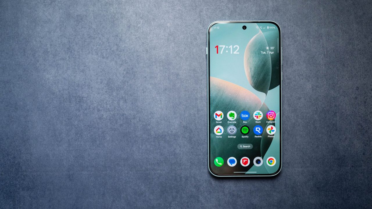 OnePlus Nord 6 review photos