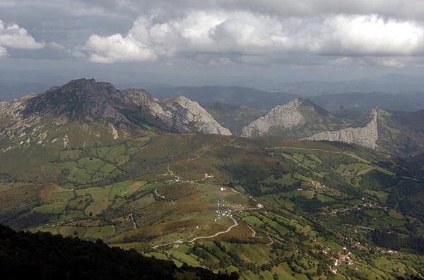 A look down the Alto de l'Angliru