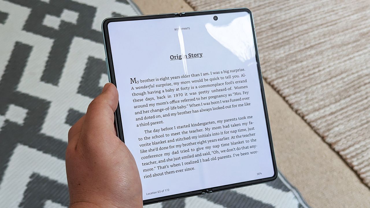 Honor Magic Vs review reading mode handheld