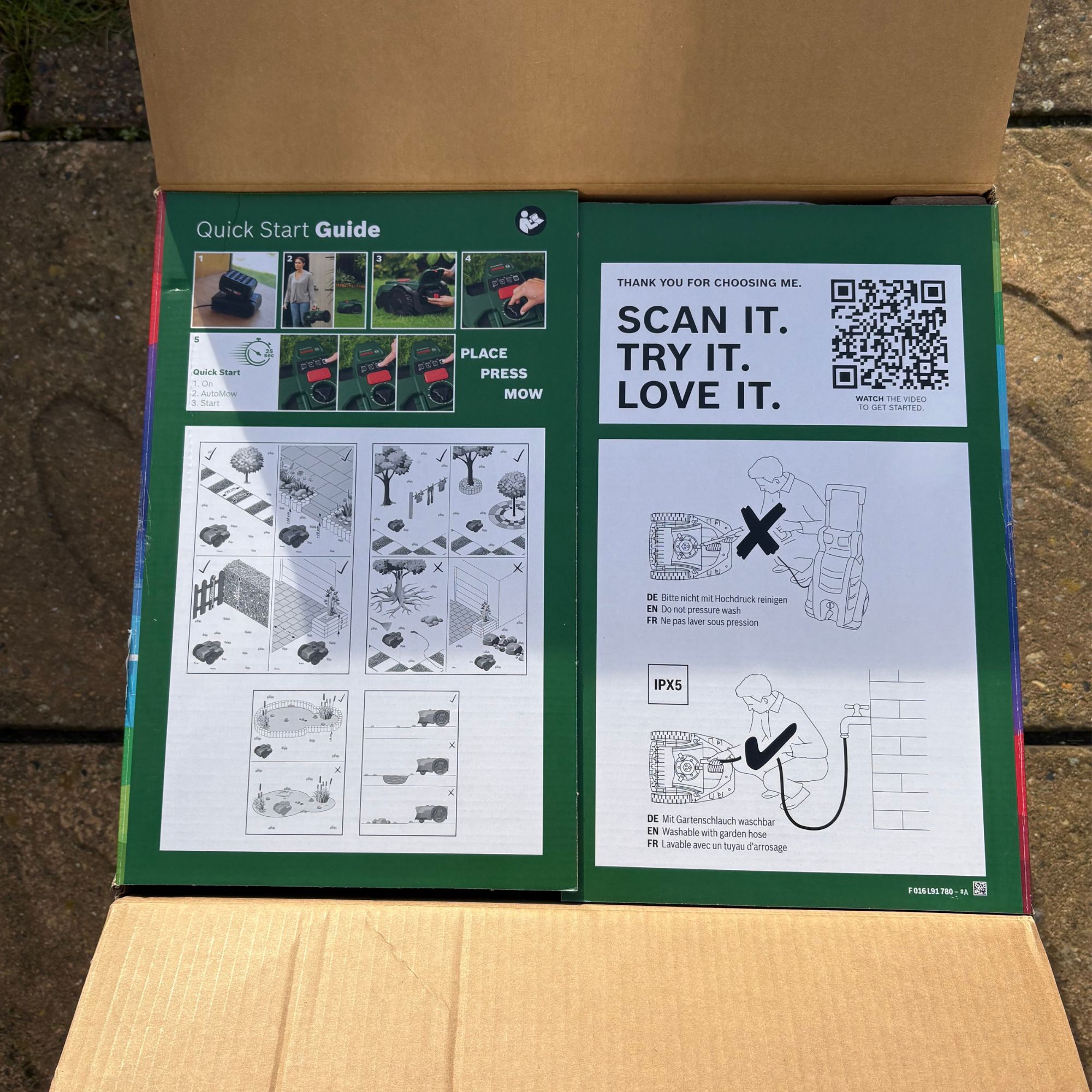 Bosch VISIMOW18V-100 Robot Lawn Mower Quick Start Guide on cardboard box